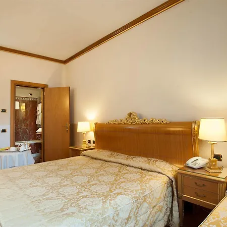 Marconi Hotel 4*