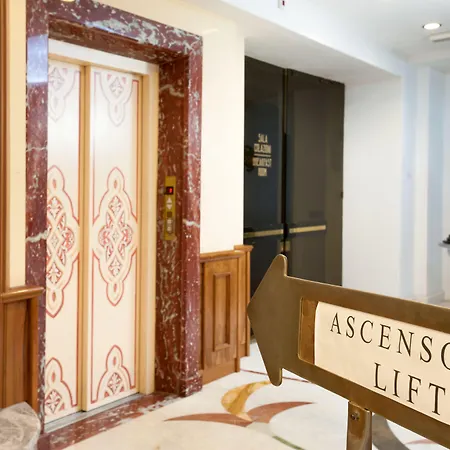 Marconi Hotell 4*